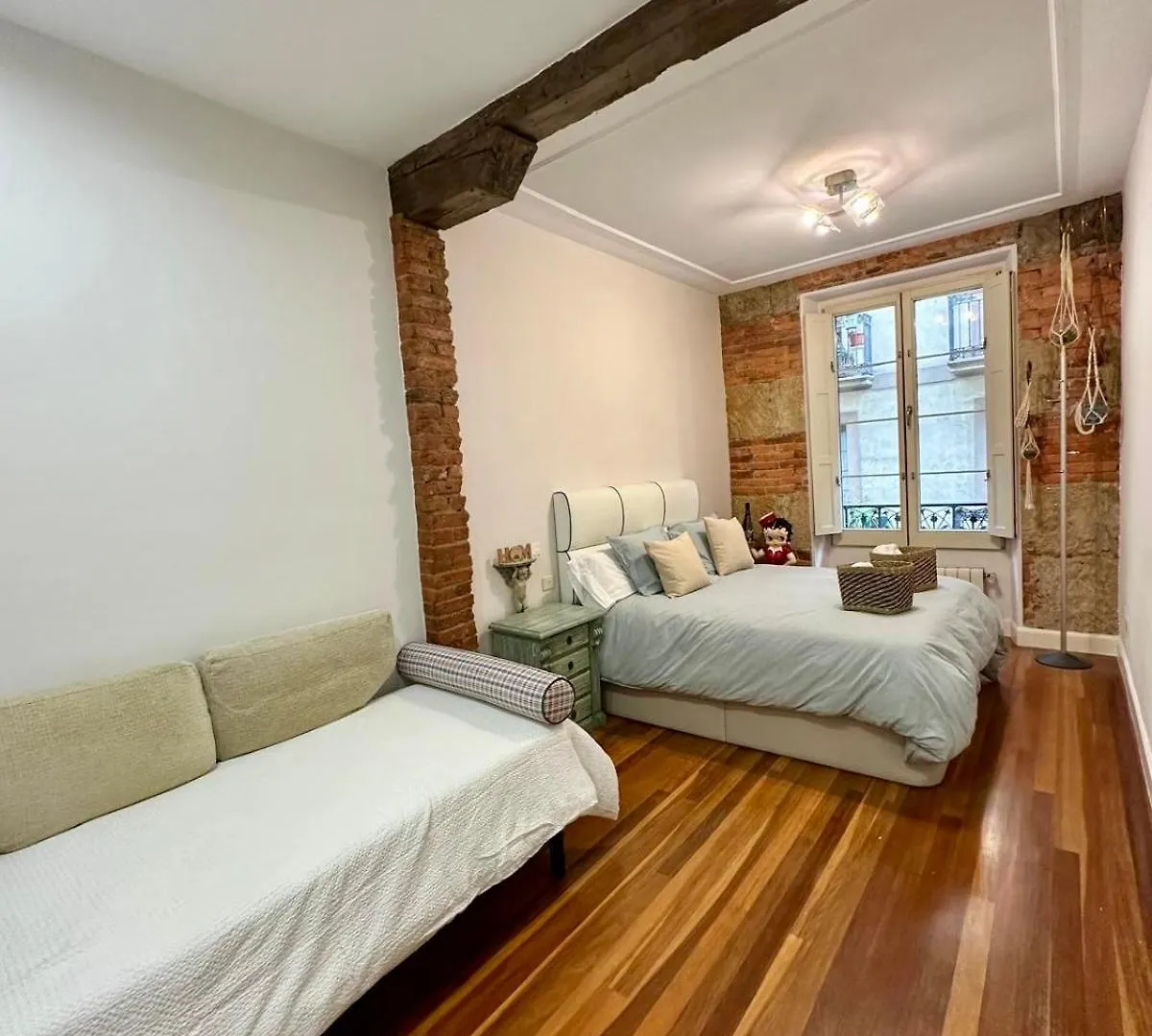 Apartment Old Town City Center By Sleep In Bilbao